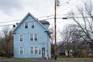 55 Roxbury Rd, Mexico, ME 04257