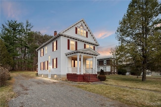 3565 Oneida St, New Hartford, NY 13413