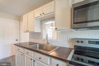 3550 Papermill Rd, Winchester, VA 22602