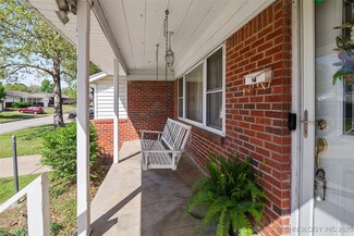 5765 E 29th St, Tulsa, OK 74114