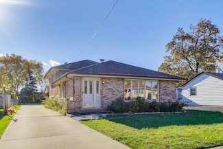 11242 S Avon Ave, Alsip, IL 60803