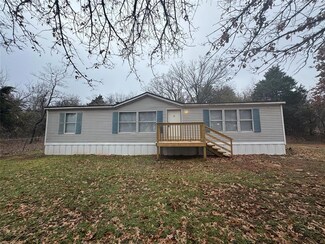 7121 Astor Trail, Guthrie, OK 73044