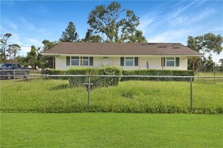 2199 Claude Hebert Rd, Lake Charles, LA 70615