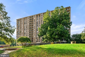 4600 S Four Mile Run Dr Unit 411, Arlington, VA 22204