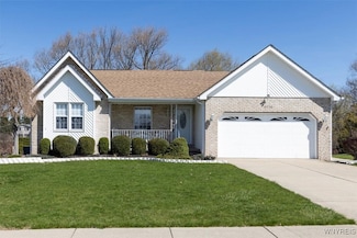 4934 Marilyn Dr, Hamburg, NY 14075