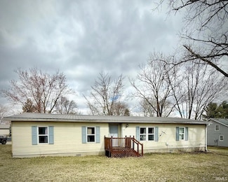 8198 E Mcclintic Rd, Syracuse, IN 46567