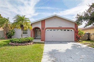 12747 Pineway Dr, Largo, FL 33773