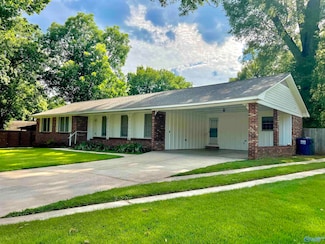 403 Hillmont Cir NW, Huntsville, AL 35805