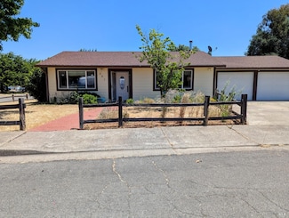 391 Cabernet Place, Ukiah, CA 95482