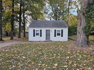 159 Barto Dr, Saint Louis, MO 63135