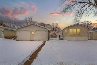 502 Edgar Place, Faribault, MN 55021