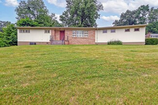 1228 Green Acres Rd, Bristol, VA 24201
