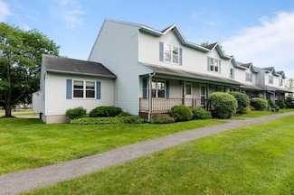 18 Craftsbury Ct Unit 10, Essex Junction, VT 05452