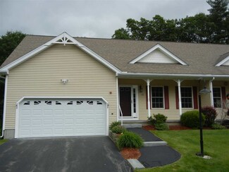19 Trolley Rd, Litchfield, NH 03052