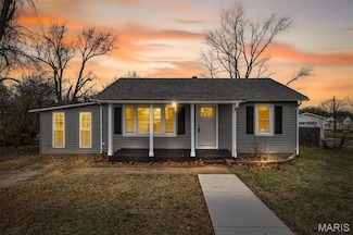 512 5th St, Park Hills, MO 63601