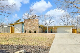 2425 N Yale Ave, Wichita, KS 67220