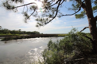 20 George Vause Rd, Alligator Point, FL 32346