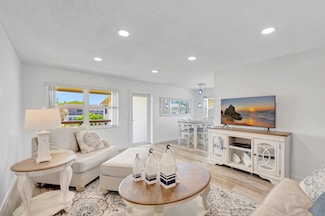 229 Chatham K, West Palm Beach, FL 33417