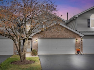 8300 Highpoint Cir Unit F, Darien, IL 60561