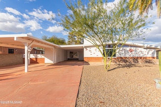 6011 E 18th St, Tucson, AZ 85711