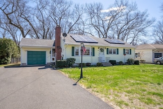 94 Herrman St, West Springfield, MA 01089