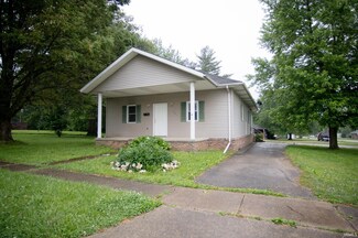 631 W 8th St, Bicknell, IN 47512