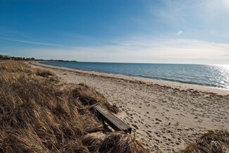 19 Magnolia Ave, Barnstable, MA 02648