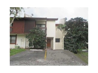 3864 SW 52nd Ave, Hollywood, FL 33023