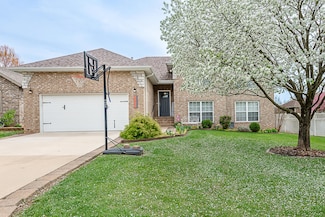 3900 S Hemlock Ave, Springfield, MO 65807