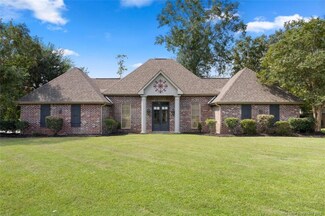 2803 Kari Ln, Lake Charles, LA 70611