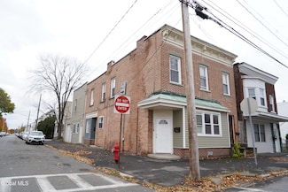 600 25th St, Watervliet, NY 12189