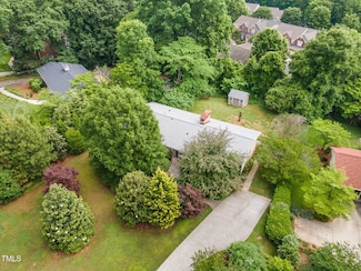 4832 Brookhaven Dr, Raleigh, NC 27612