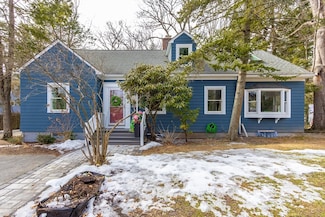 663 Greendale Ave, Needham, MA 02492