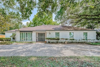 5319 S Braeswood Blvd, Houston, TX 77096