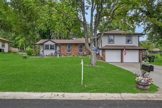 2505 S 16th St, Leavenworth, KS 66048
