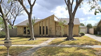 10214 Sageglow Dr, Houston, TX 77089