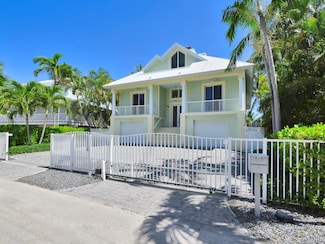 3 North Dr, Key Largo, FL 33037