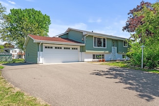 4954 Zealand Ave N, New Hope, MN 55428