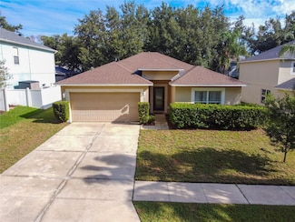 2339 Foxtree Rd, Tavares, FL 32778