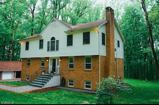 103 Mountain Top Rd, Glen Gardner, NJ 08826