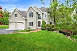 17 Fiddle Neck Ln, Southborough, MA 01772