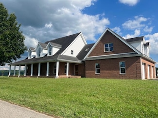 9 Villageview Dr, Barboursville, WV 25504
