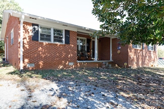 1188 Rainbow Cir, Catawba, SC 29704