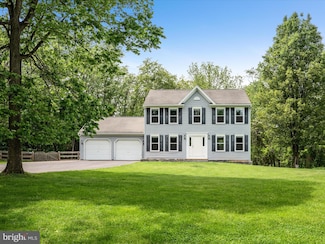 325 Chandler Dr, Shepherdstown, WV 25443