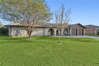 323 Ormond Oaks Dr, Destrehan, LA 70047