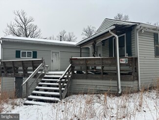 109 Barking Proud Ln, Berkeley Springs, WV 25411