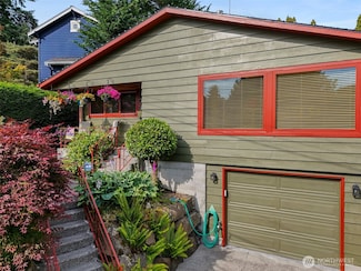 7139 Wright Ave SW, Seattle, WA 98136