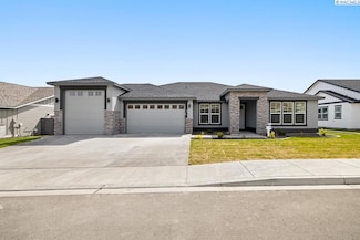 371 Ventus St, Richland, WA 99352