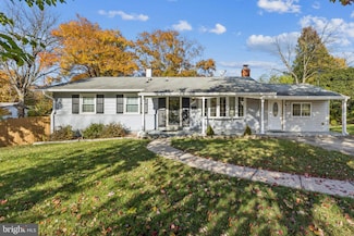 7714 Arlen St, Annandale, VA 22003