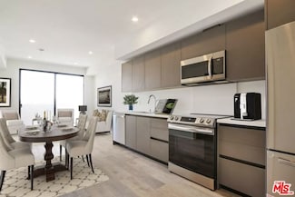 919 S Harvard Blvd Unit 101, Los Angeles, CA 90006